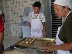 Padaria fornecia pão para a merenda escolar e servia a comunidade