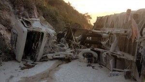 Acidente na Serra das Russas deixa 12 feridos