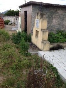 Cemitério de Belo Jardim está em abandono