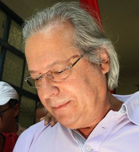 José Dirceu desiste de emprego em hotel em Brasília
