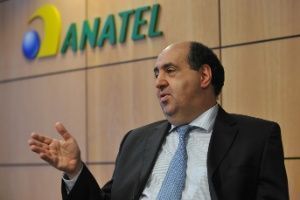 Contra regulamentação, presidente da Anatel diz que WhatsApp não é ilegal