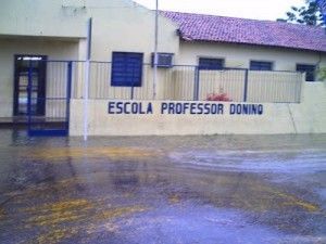 Escola Professor Donino, vítima de arrombamento na semana passada. 