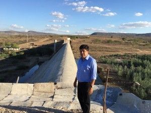 Mendonça Filho visita canteiro de obras da barragem Pedro Moura Jr.
