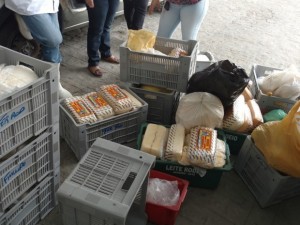Adagro apreende quase 500 quilos de queijos vencidos em Canhotinho, PE