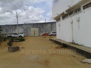 Treze internos fogem da Funase em Garanhuns, no Agreste