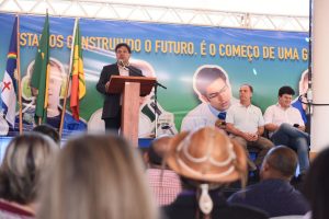 Ministro anuncia em Petrolina investimentos de R$ 13 milhões em creches, alojamentos e quadras