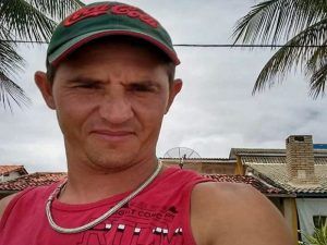 Homem morre ao capotar carro na PE-180 em São Bento do Una, no Agreste