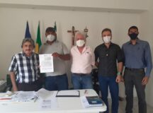 Gilvandro contrata empresa para reposição de calçamento e operação Tapa-buraco em Belo Jardim
