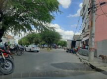 Prefeitura conserta buracos no bairro do Tambor em Belo Jardim