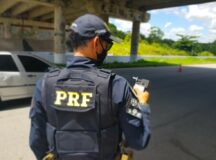 Polícia Rodoviária Federal intensifica fiscalização em estradas por causa do de fim de ano
