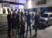 Operação Profilaxia busca suspeitos de tráfico, em Caruaru — Foto: Polícia Civil/Divulgação