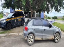 Carro clonado recuperado pela PRF — Foto: Polícia Rodoviária Federal/Divulgação