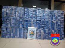 Suspeito de contrabando é detido em Toritama com noventa mil cigarros — Foto: PMPE