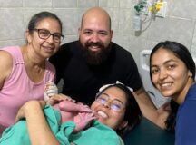 Família foi ao hospital depois que o bebê nasceu dentro do carro em Garanhuns — Foto: Arquivo pessoal/Rafaela Dantas