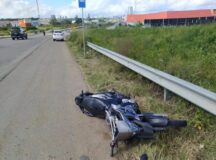 Acidente deixou uma pessoa morta na BR-104 em Caruaru — Foto: Divulgação/PRF