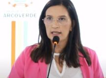 Vereadora de Arcoverde diz em sessão que mulher foi ‘castigada por Deus’ por ter filho com deficiência