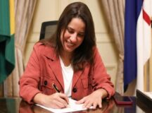 Raquel Lyra entregou pacote de políticas públicas à Alepe - Divulgação