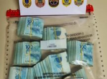 Operação Manguezais apreendeu R$ 112 mil em espécie, quatro veículos e duas armas - Divulgação/Polícia Federal