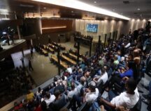 Votação sobre fim das faixas salariais dos militares acontece no plenário da Assembleia Legislativa de Pernambuco - JAILTON JR/JC IMAGEM